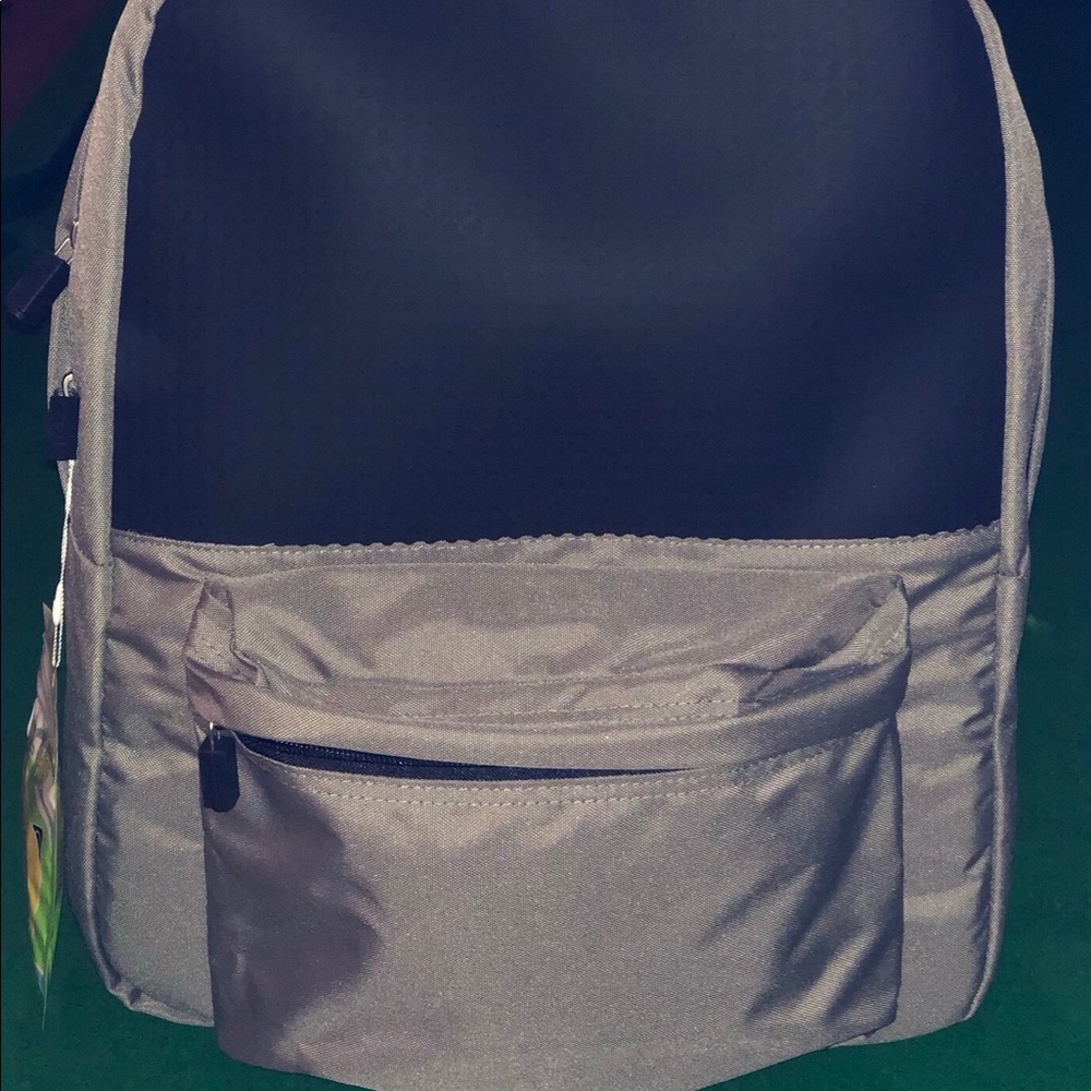 Backpack - Picture 2 of 4